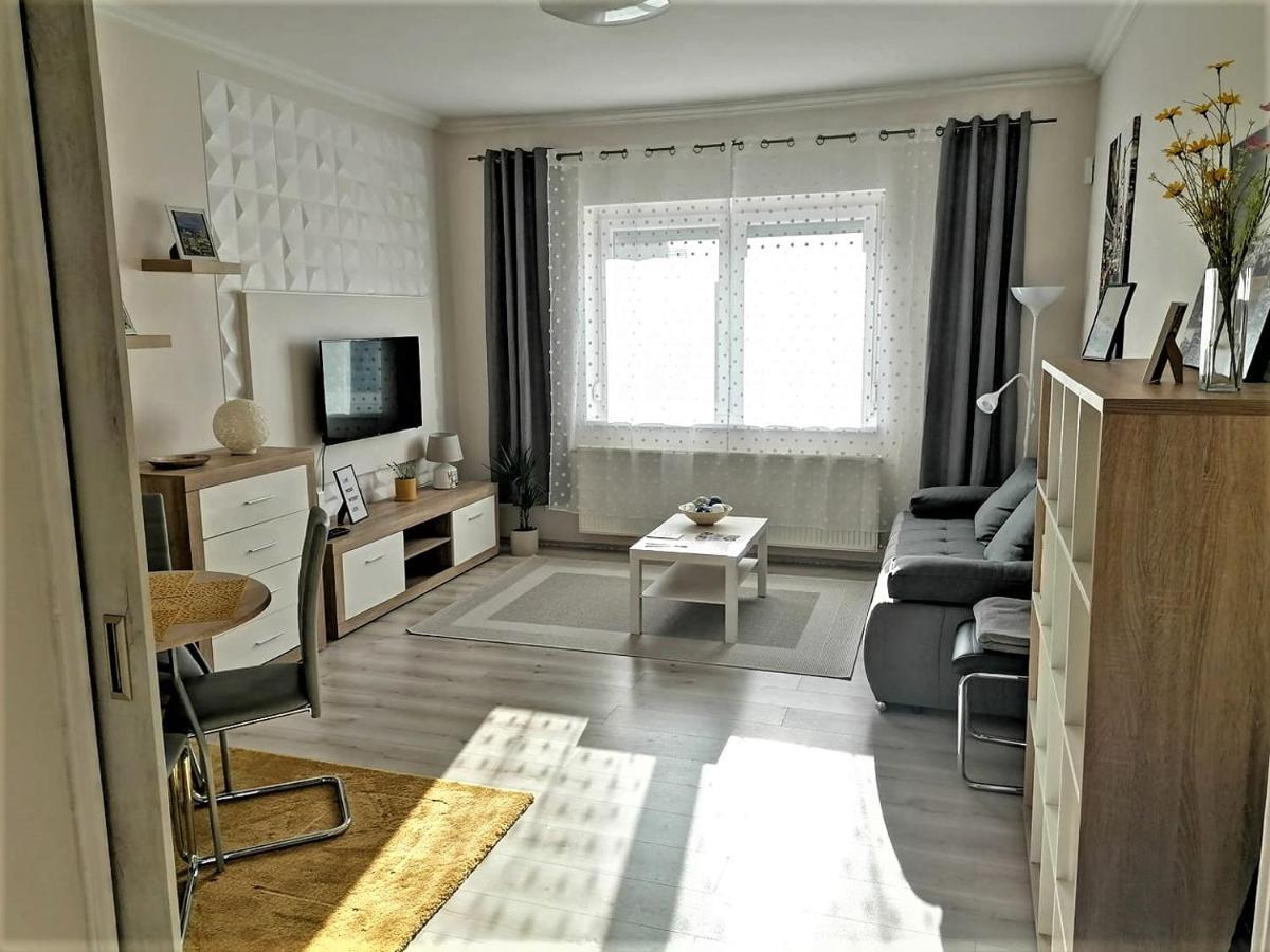 Sweet Central Apartment ,In The City Center Eger Ngoại thất bức ảnh
