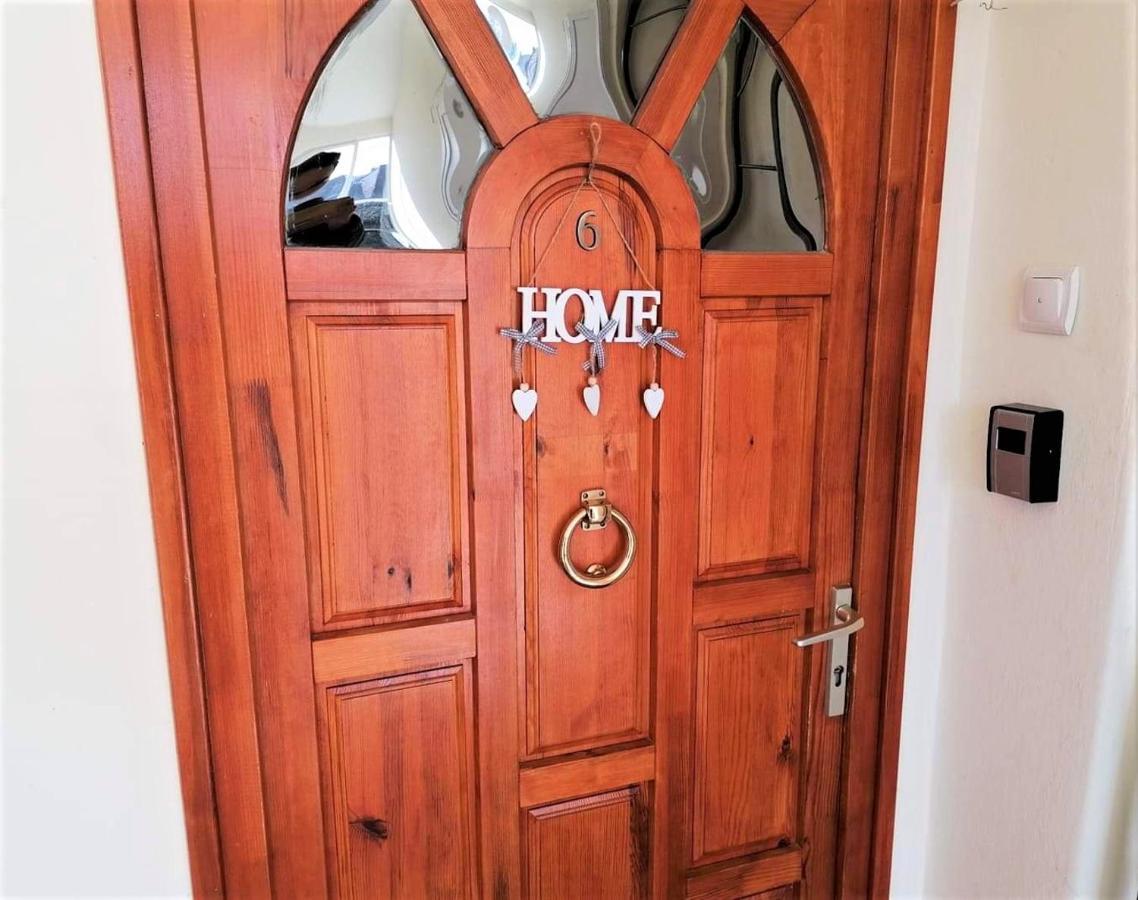 Sweet Central Apartment ,In The City Center Eger Ngoại thất bức ảnh
