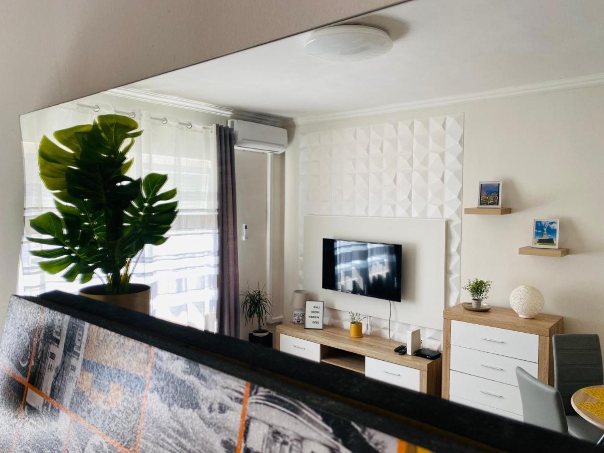 Sweet Central Apartment ,In The City Center Eger Ngoại thất bức ảnh