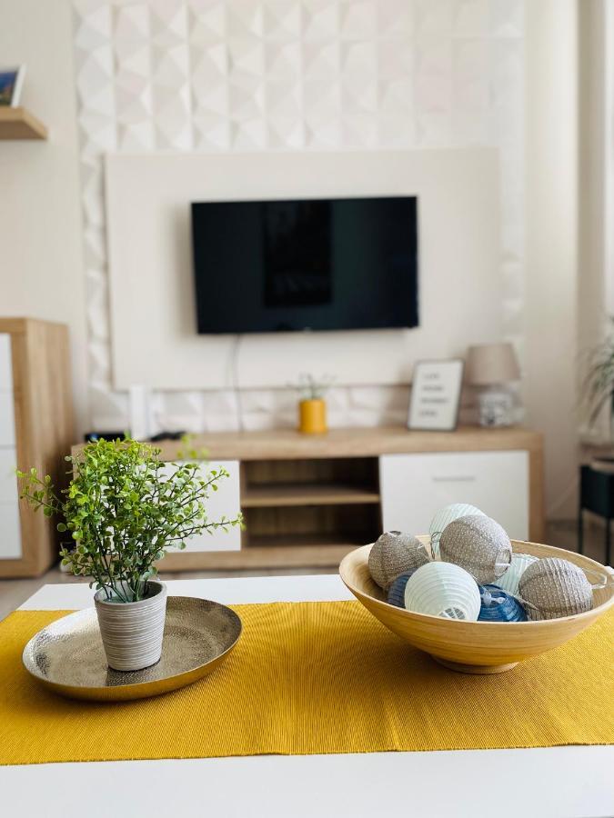 Sweet Central Apartment ,In The City Center Eger Ngoại thất bức ảnh
